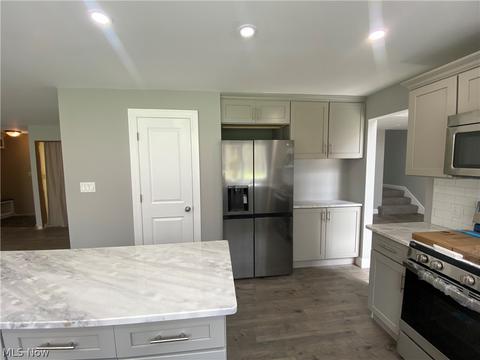 7767 Silver Fox Dr, Youngstown, OH 44512 photo 8