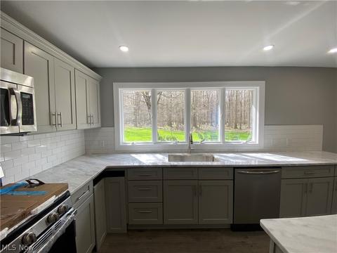 7767 Silver Fox Dr, Youngstown, OH 44512 photo 7
