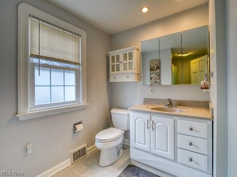 331 Stanford Ave, Elyria, OH 44035 photo 23