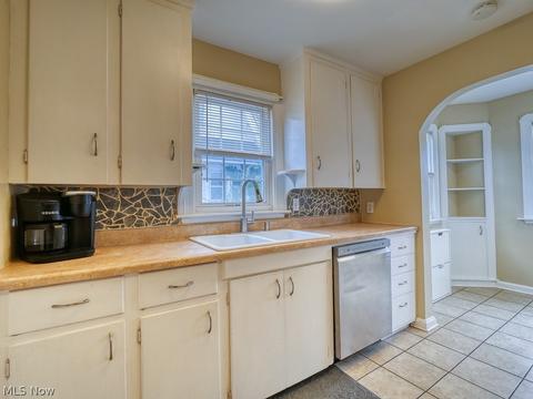 331 Stanford Ave, Elyria, OH 44035 photo 6