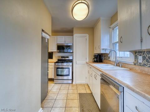 331 Stanford Ave, Elyria, OH 44035 photo 9