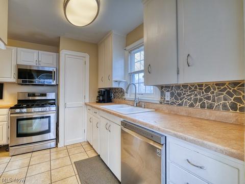 331 Stanford Ave, Elyria, OH 44035 photo 8
