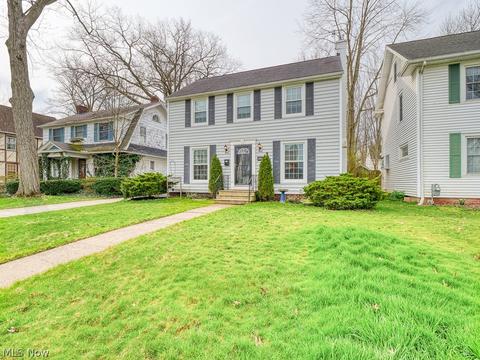 331 Stanford Ave, Elyria, OH 44035 photo 2