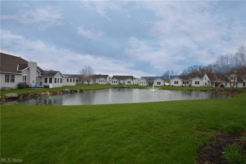 129 Gleneagle Dr, Elyria, OH 44035 photo 2