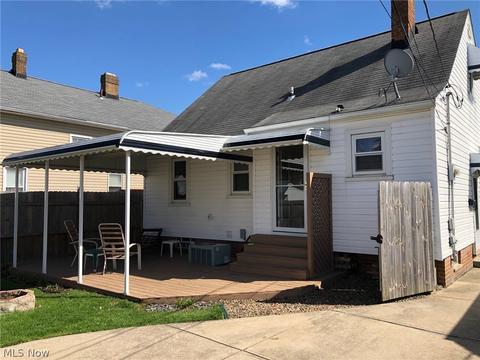 6214 Forest Ave, Parma, OH 44129 photo 4