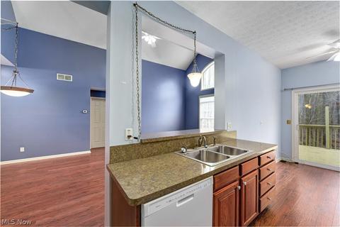 5235 Rolling Meadow Dr #E-2, Parma, OH 44134 photo 16