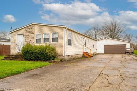 453 Stable Dr, Lagrange, OH 44050 photo 1