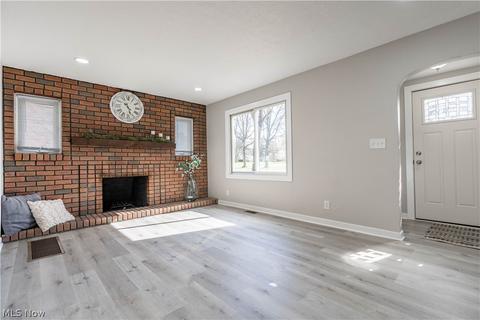 5590 Dailey Rd, New Franklin, OH 44319 photo 5
