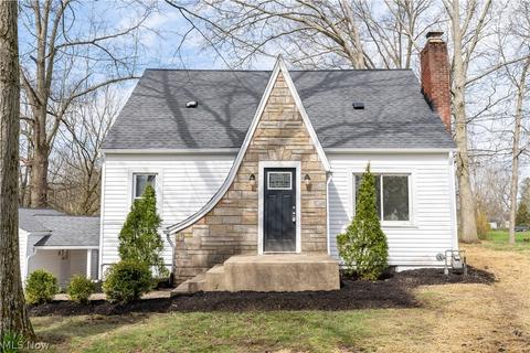 5590 Dailey Rd, New Franklin, OH 44319 photo 1
