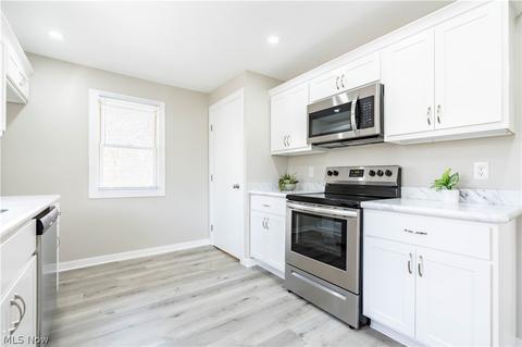 5590 Dailey Rd, New Franklin, OH 44319 photo 10
