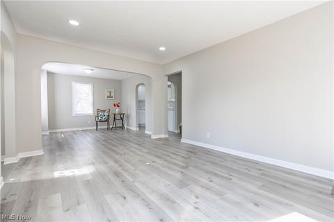 5590 Dailey Rd, New Franklin, OH 44319 photo 7