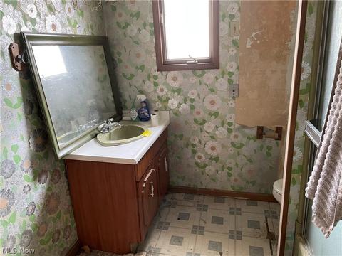 2704 Rosewood Pl NW, Canton, OH 44708 photo 11