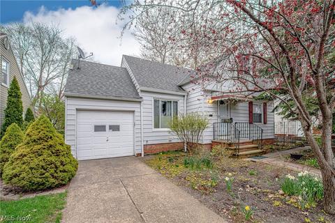 1725 E 240 St, Euclid, OH 44117 photo 1