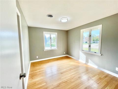 2502 E 35th St, Lorain, OH 44055 photo 24