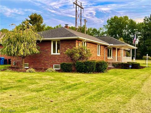 2502 E 35th St, Lorain, OH 44055 photo 2