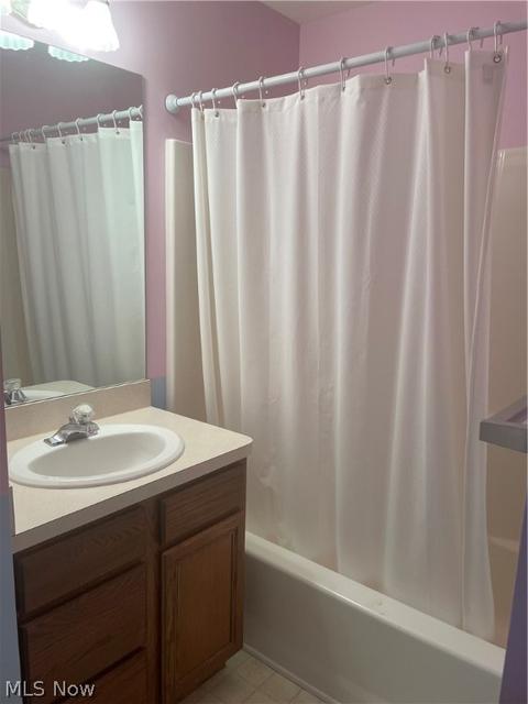8070 Oak Tree Dr N, Lorain, OH 44053 photo 14