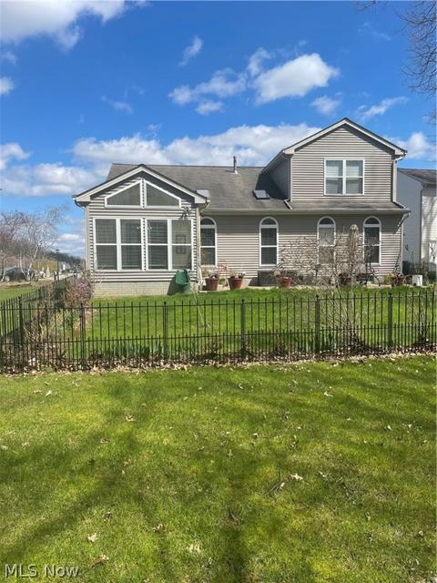 8070 Oak Tree Dr N, Lorain, OH 44053 photo 18