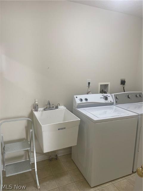 8070 Oak Tree Dr N, Lorain, OH 44053 photo 8