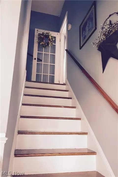 966 Gulf Rd, Elyria, OH 44035 photo 9