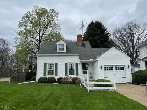 966 Gulf Rd, Elyria, OH 44035 photo 1