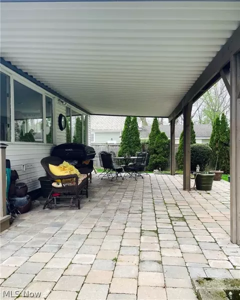 966 Gulf Rd, Elyria, OH 44035 photo 18