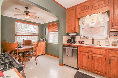 3019 Brookview Blvd, Parma, OH 44134 photo 13
