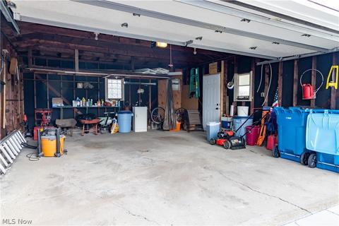 525 W Omar St, Struthers, OH 44471 photo 17