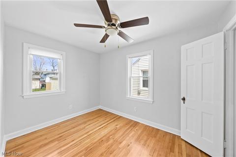 542 Cambridge Ave, Elyria, OH 44035 photo 15