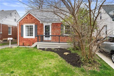 542 Cambridge Ave, Elyria, OH 44035 photo 1