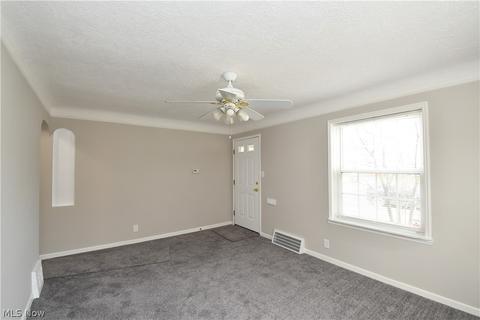 260 E 246 St, Euclid, OH 44123 photo 4