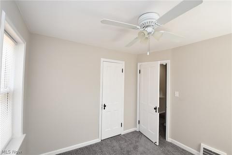260 E 246 St, Euclid, OH 44123 photo 9