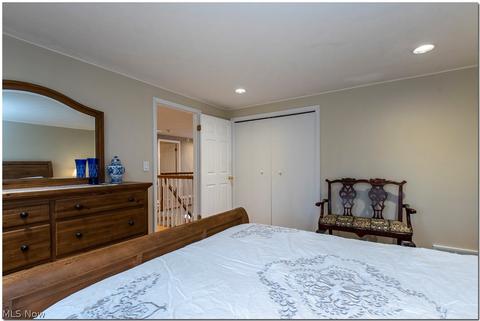 5705 Ledgebrook Ln, Solon, OH 44139 photo 22