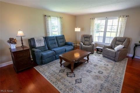 8193 White Rd, Burbank, OH 44214 photo 13