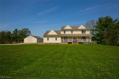 8193 White Rd, Burbank, OH 44214 photo 1