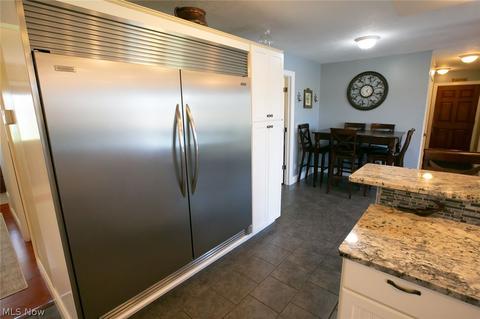 8193 White Rd, Burbank, OH 44214 photo 5
