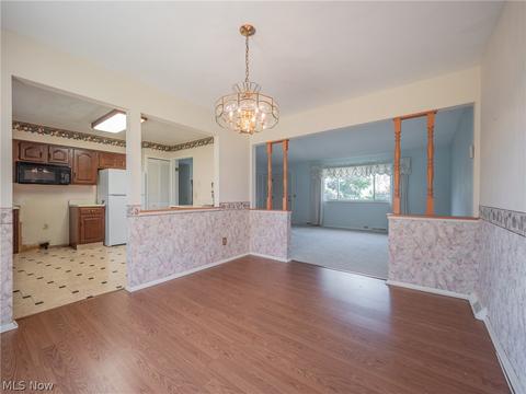 156 Whitman Blvd, Elyria, OH 44035 photo 9