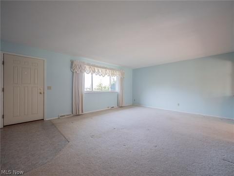 156 Whitman Blvd, Elyria, OH 44035 photo 5