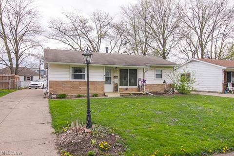606 Concord Ave, Elyria, OH 44035 photo 2