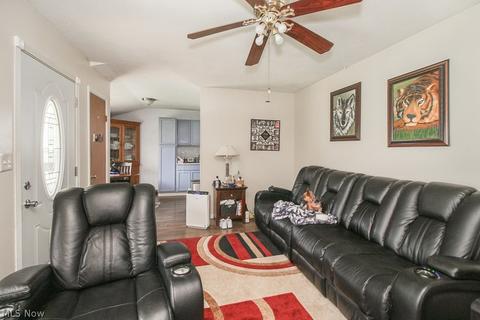 606 Concord Ave, Elyria, OH 44035 photo 5