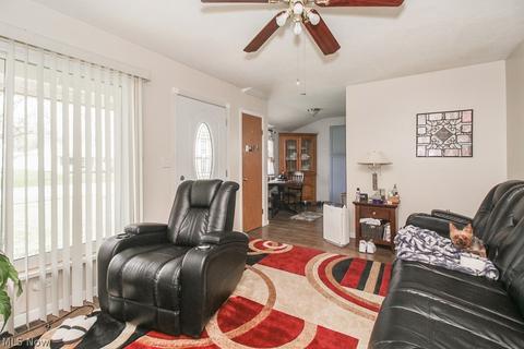 606 Concord Ave, Elyria, OH 44035 photo 6