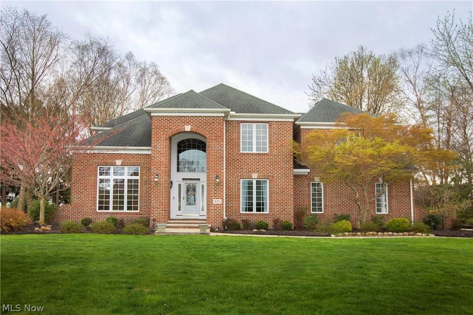 470 Newport Ct, Avon Lake, OH 44012 35 Photos MLS 4367866 Movoto