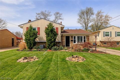 952 Wilder Ave, Elyria, OH 44035 photo 1