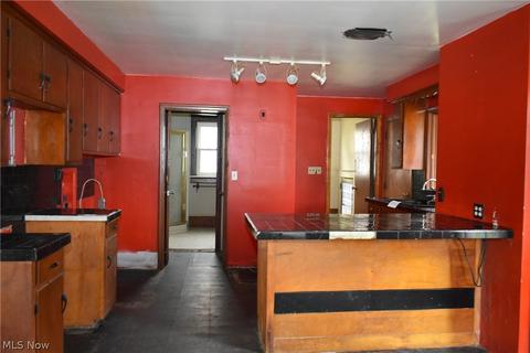 1021 E Main St, Bellevue, OH 44811 photo 9