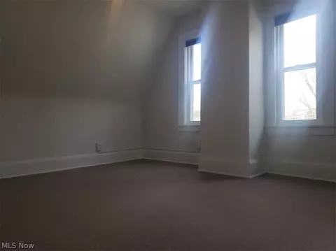 611 Bond Ave, Barnesville, OH 43713 photo 12
