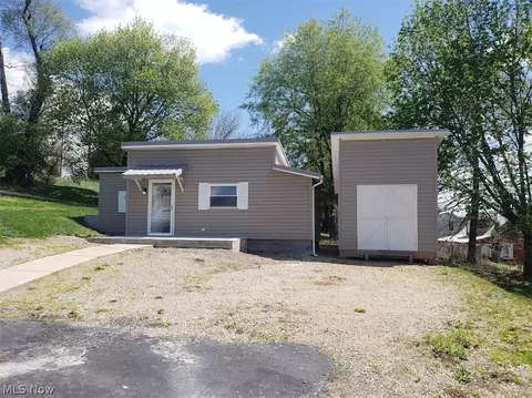 611 Bond Ave, Barnesville, OH 43713 photo 15