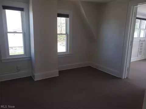 611 Bond Ave, Barnesville, OH 43713 photo 13