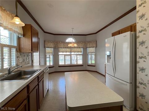 114 Middle Post Pt, Chardon, OH 44024 photo 6