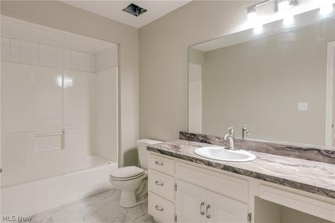 4499 Westview Dr, Copley, OH 44321 photo 11