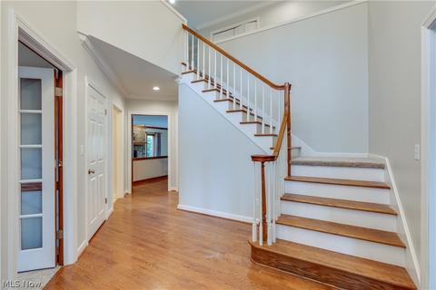 4499 Westview Dr, Copley, OH 44321 photo 2