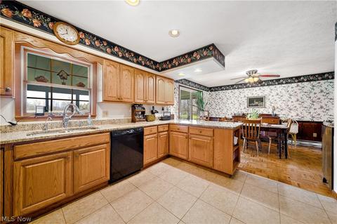 1391 Harold Rd, Ashtabula, OH 44004 photo 15